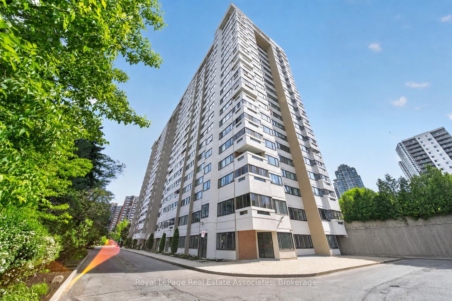 1580 Mississauga Valley Boulevard 901, Mississauga, ON L5A 3T8