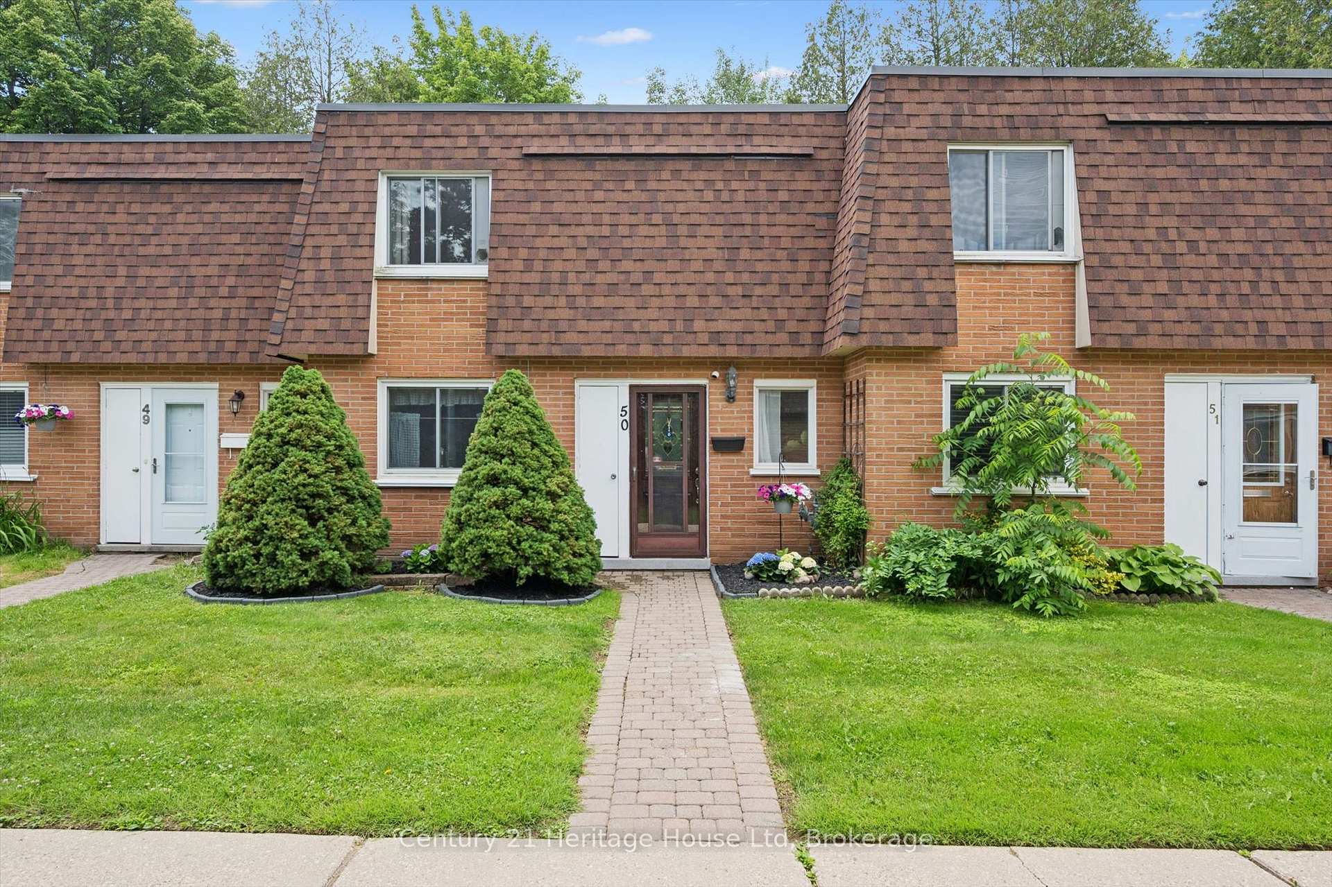 120 Country Club Drive 50, Guelph, ON N1E 3K7