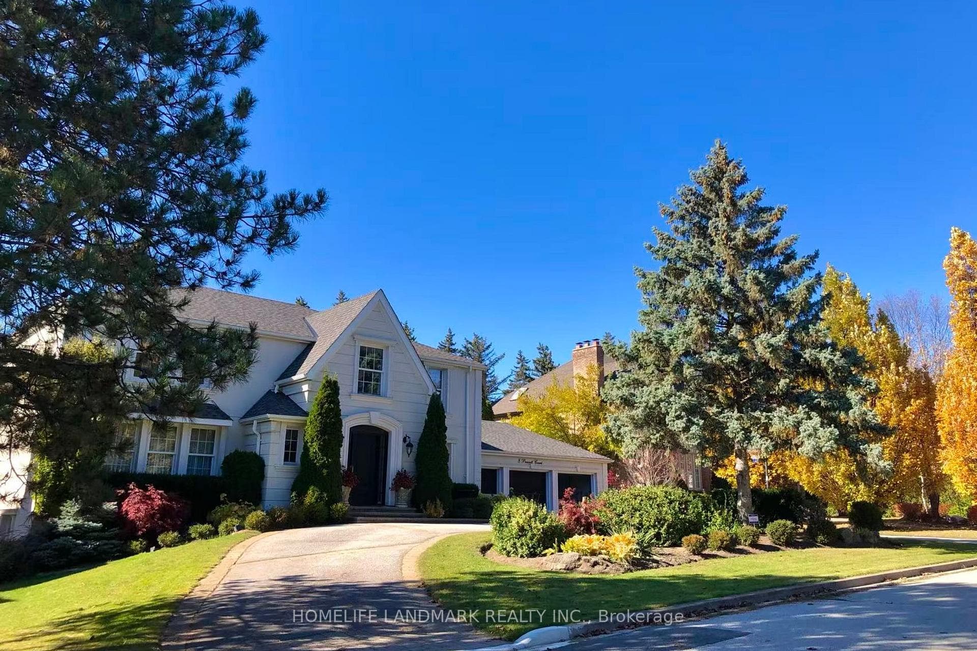 8 Prescott Court, Markham, ON L3T 5W7
