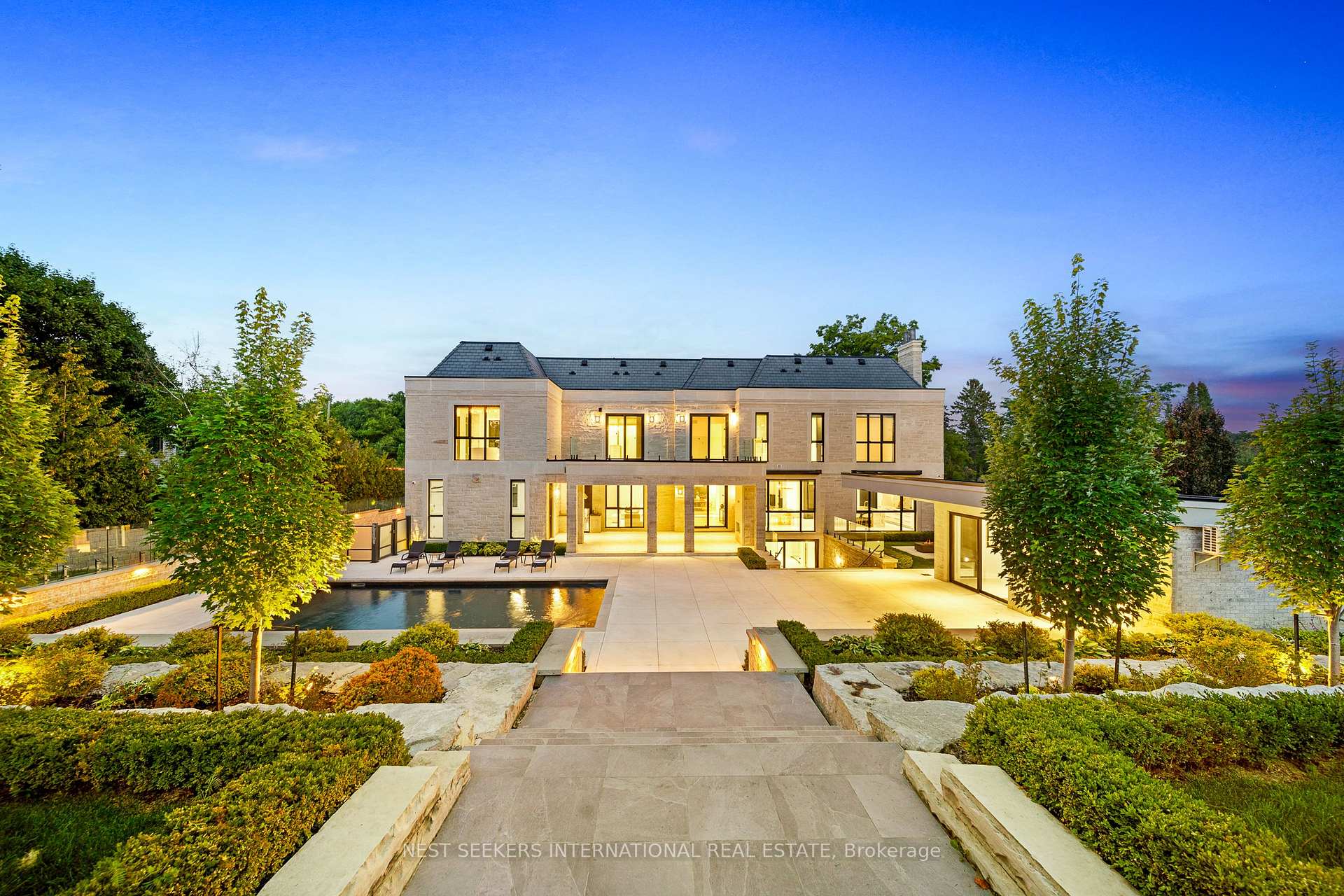 36 Waymar Heights Boulevard, Vaughan, ON L4L 2P7