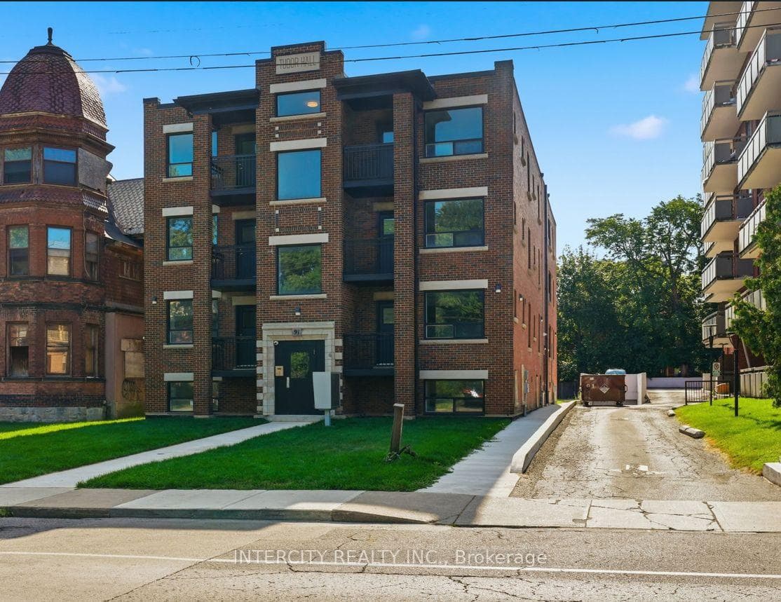 91 Wentworth Street S 2, Hamilton, ON L8N 2Y9