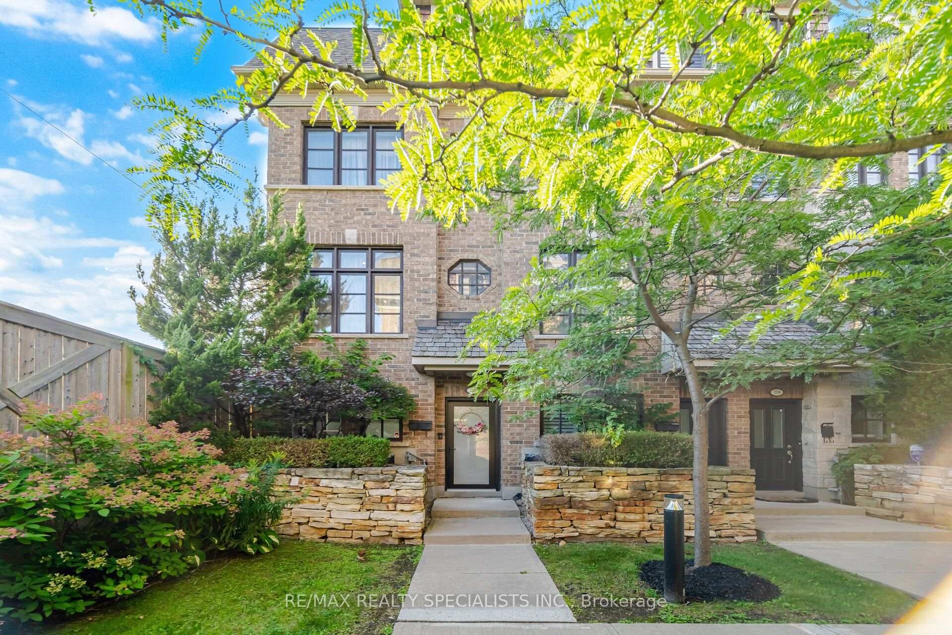 1812 Burnhamthorpe Road E 112, Mississauga, ON L4X 0A3