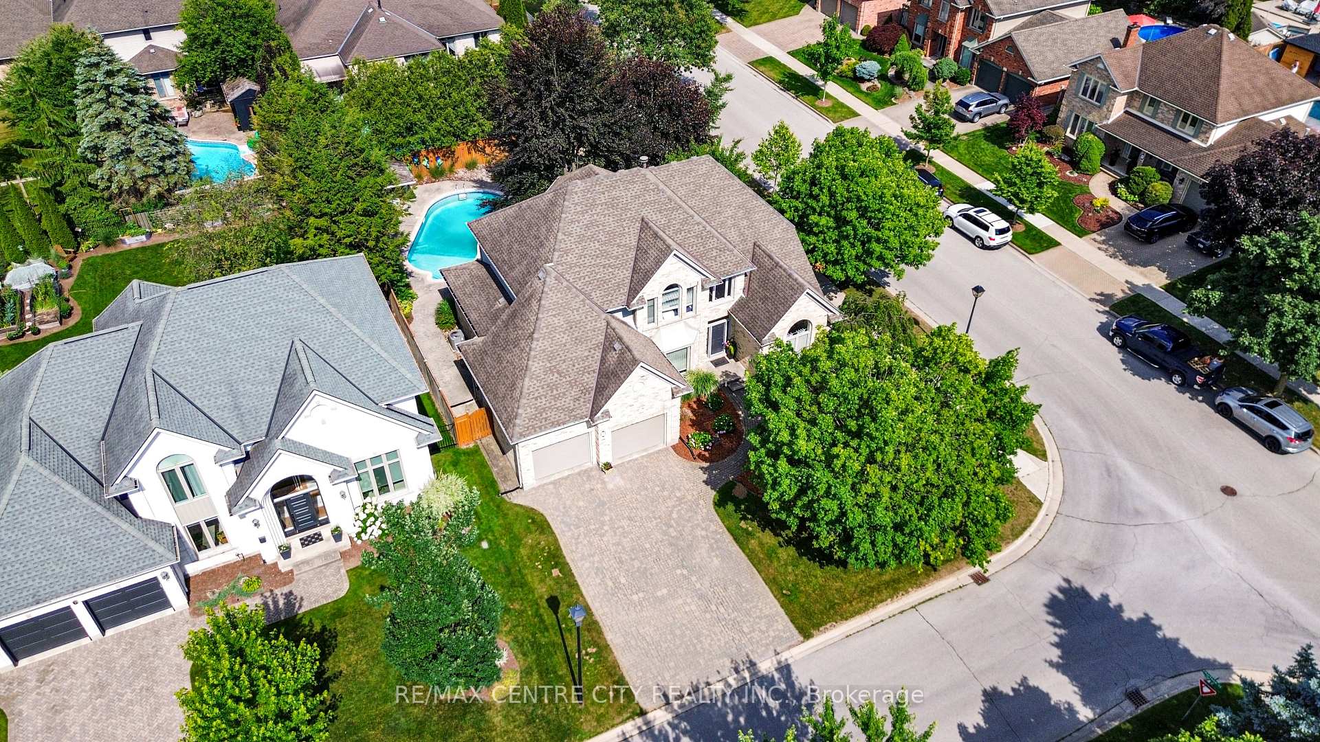 2 HAVENWOOD Way, London North, ON N6H 5C2
