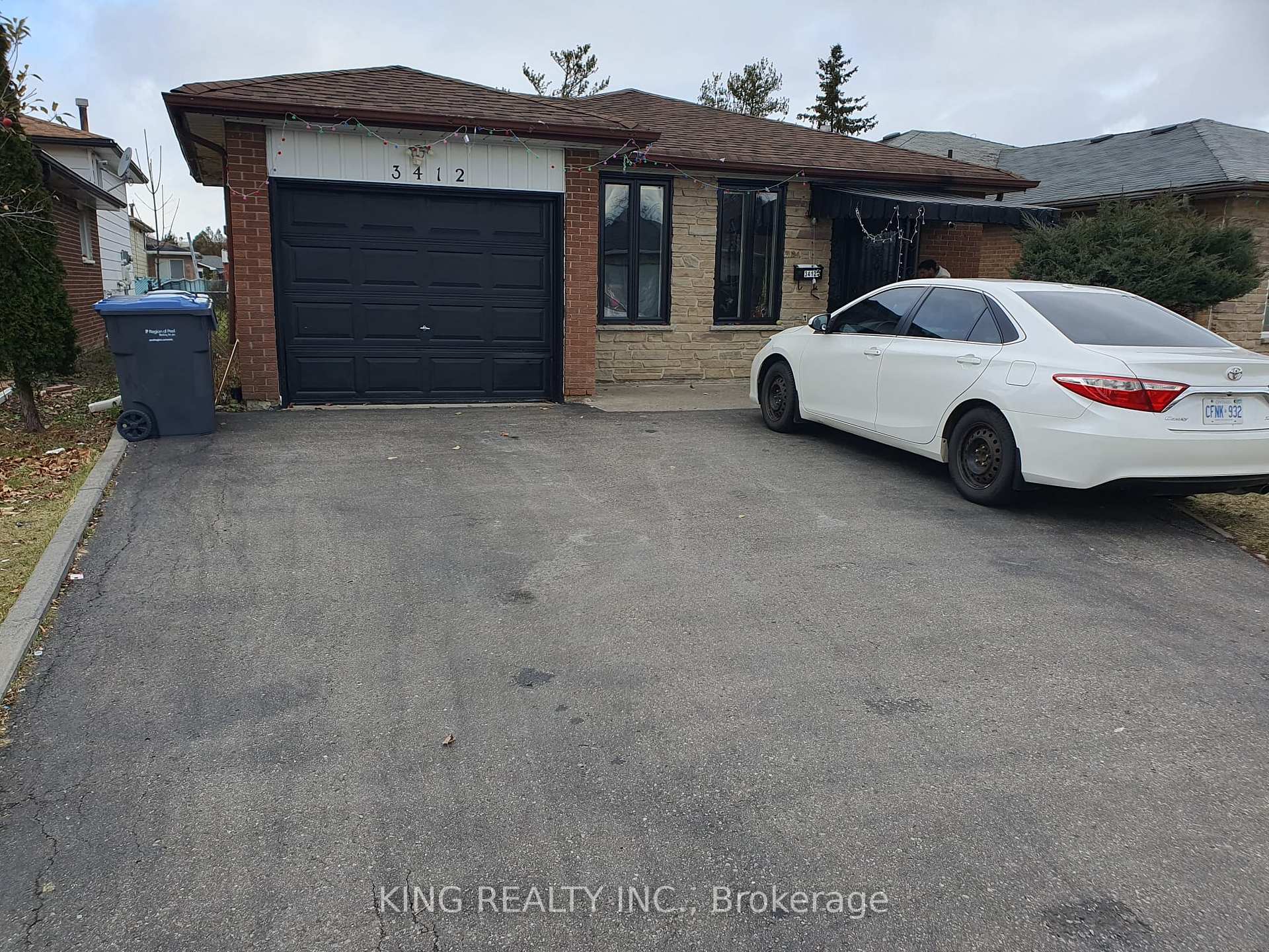 3412 Monica Drive, Mississauga, ON L4T 3E7
