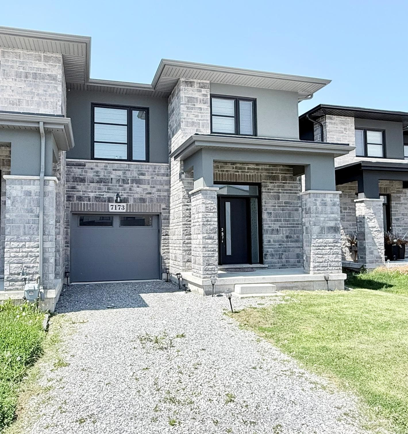 7173 Parsa Street, Niagara Falls, ON L2H 3T2