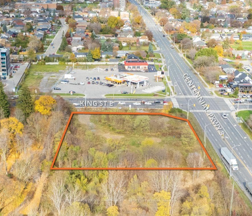 2874 - 2990 King Street E, Hamilton, ON L8G 1J5