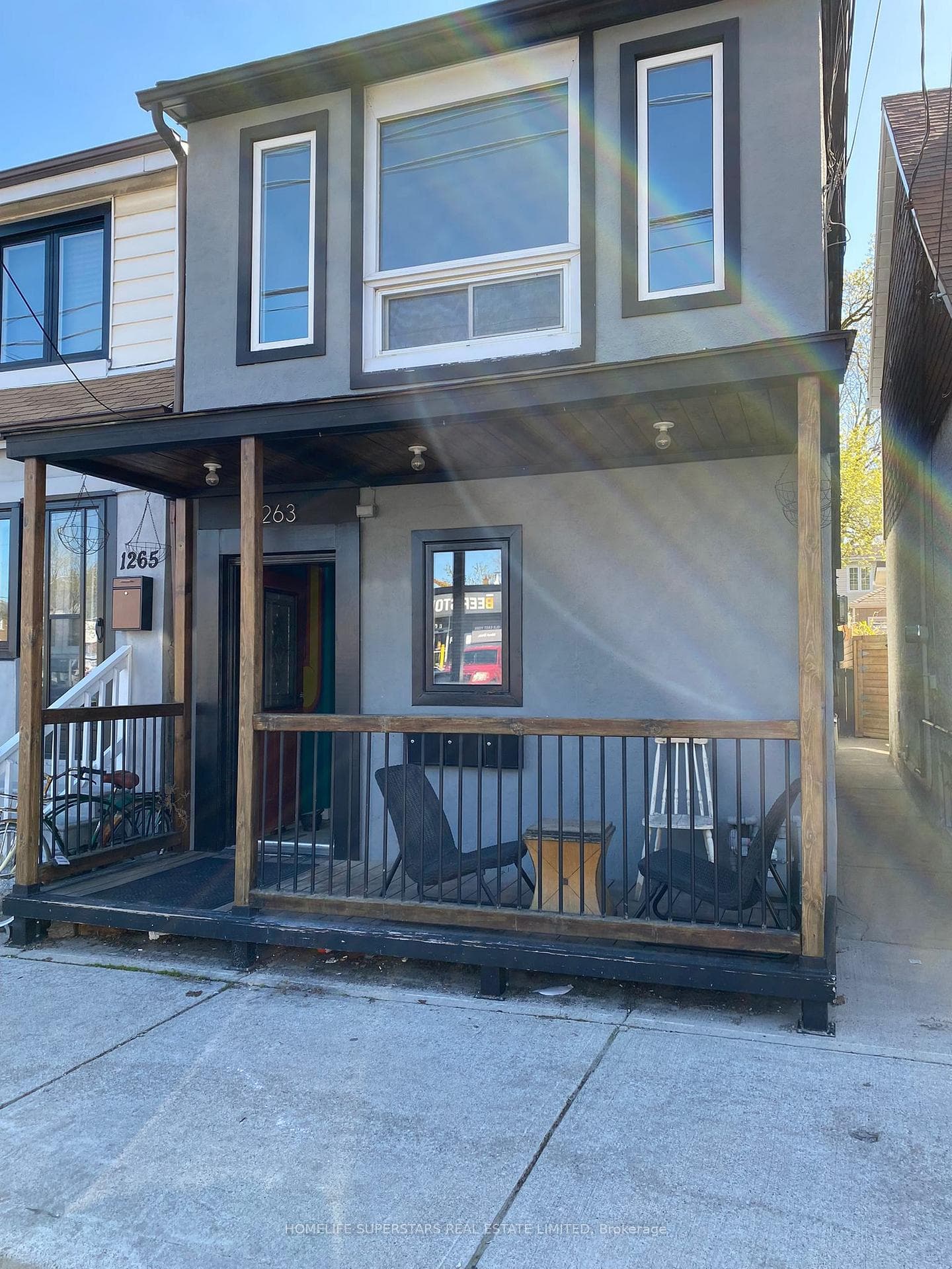 1263 Woodbine Avenue Upper, Toronto, ON M4C 4E5