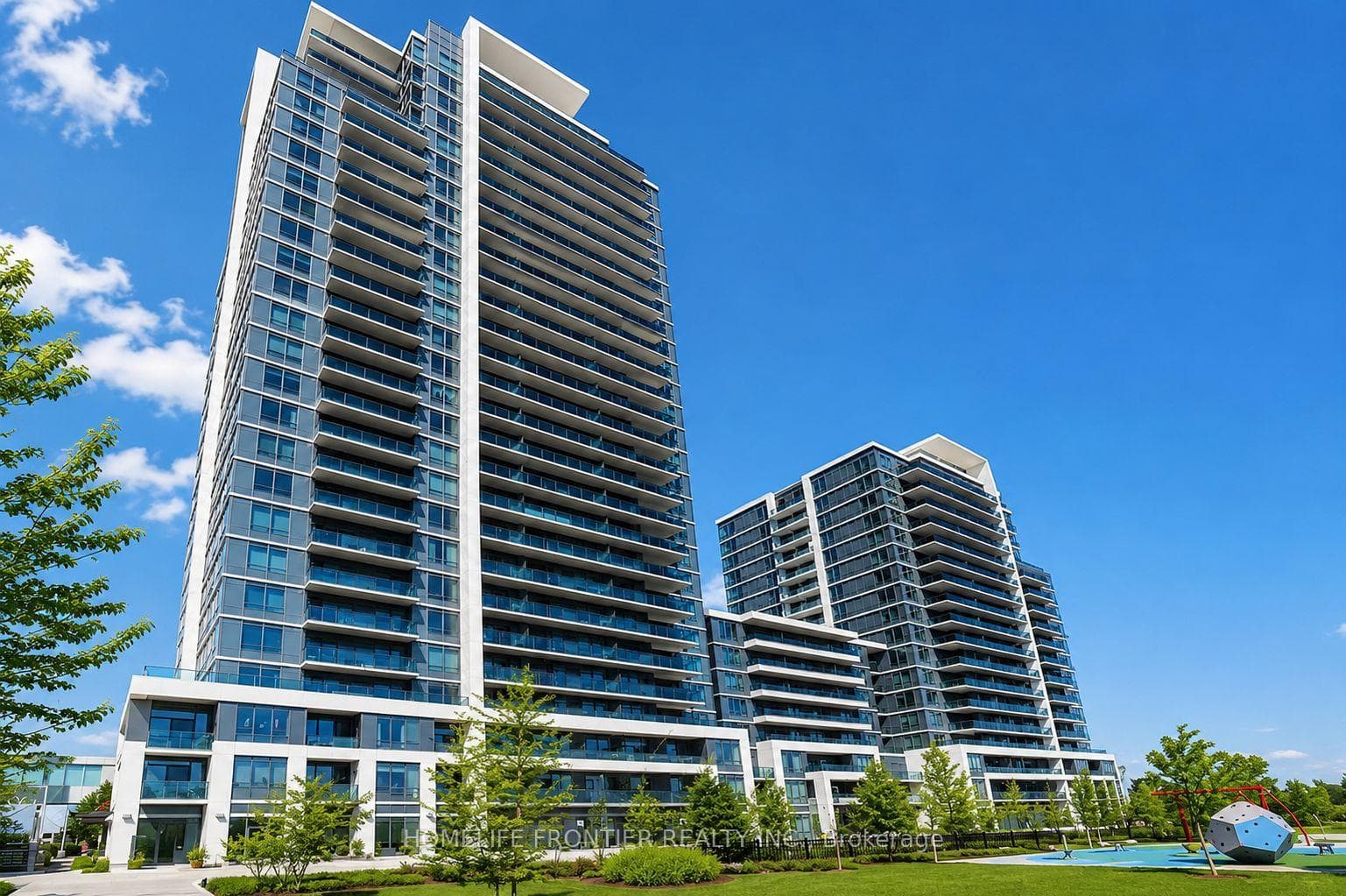 7165 Yonge Street 1810, Markham, ON L3T 0C9