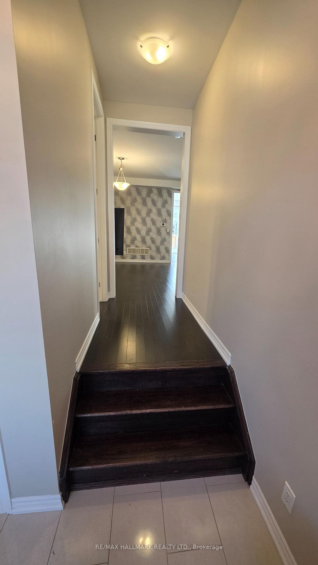 109 Chessington Avenue, East Gwillimbury, ON L0G 1R0