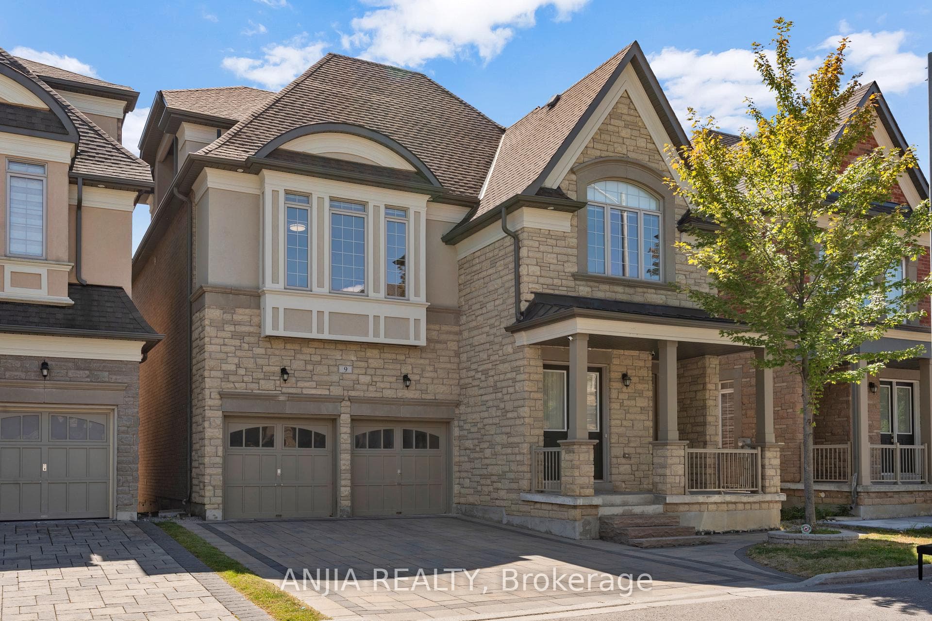9 Mario Avenue, Markham, ON L6C 0X8