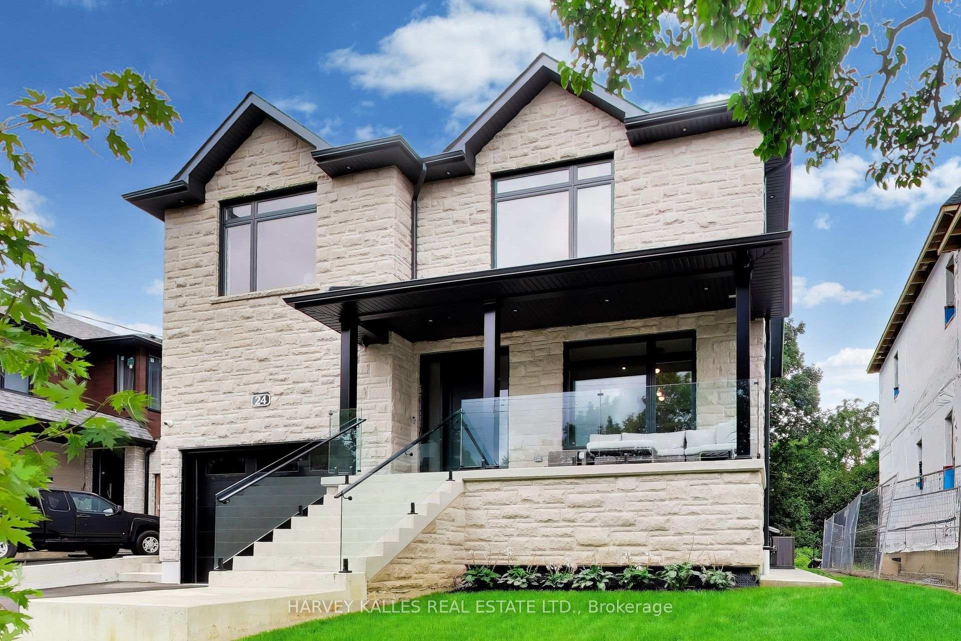 24 Ravenscrest Drive, Toronto, ON M9B 5M7
