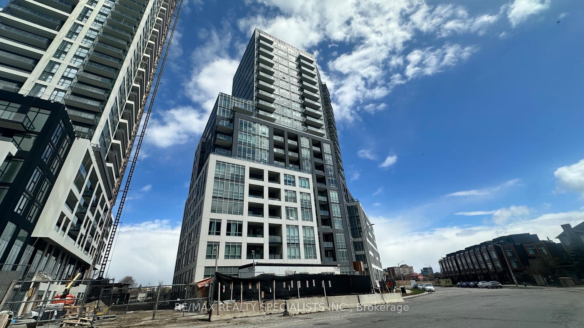 225 Malta Avenue 406, Brampton, ON L6Y 6L6