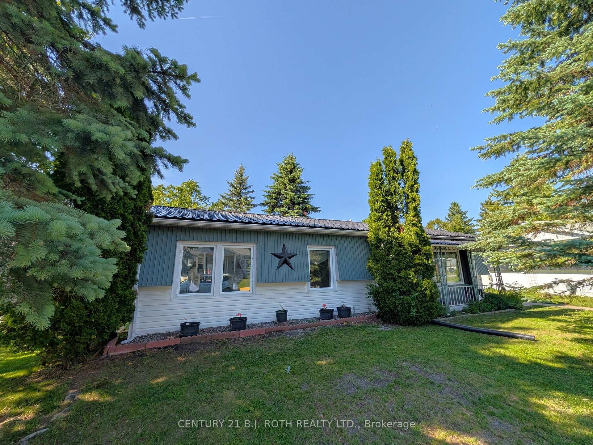 66 Linden Lane, Innisfil, ON L9S 1P2