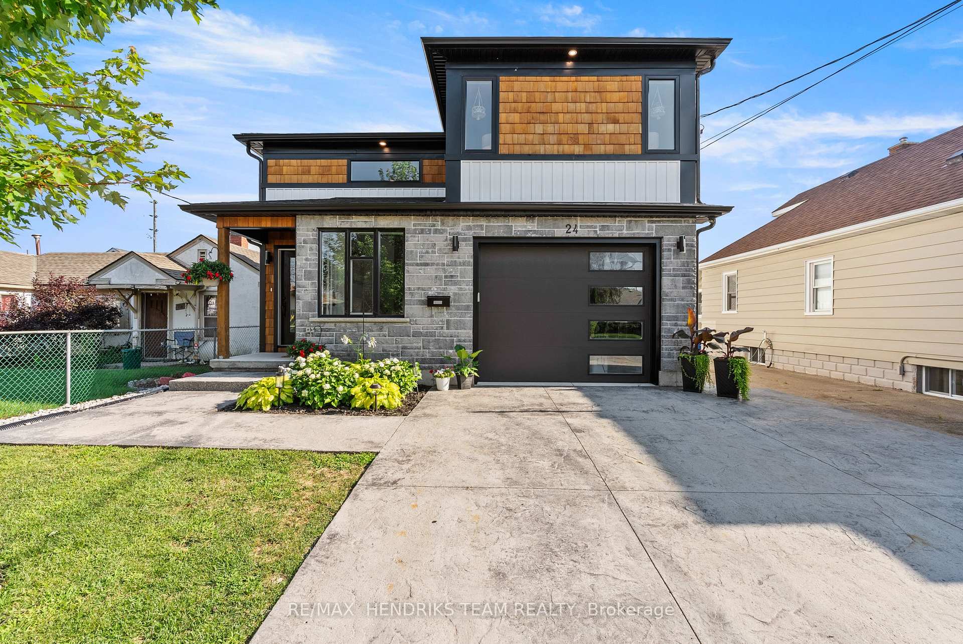 24 Prospect Avenue, St. Catharines, ON L2M 5K1