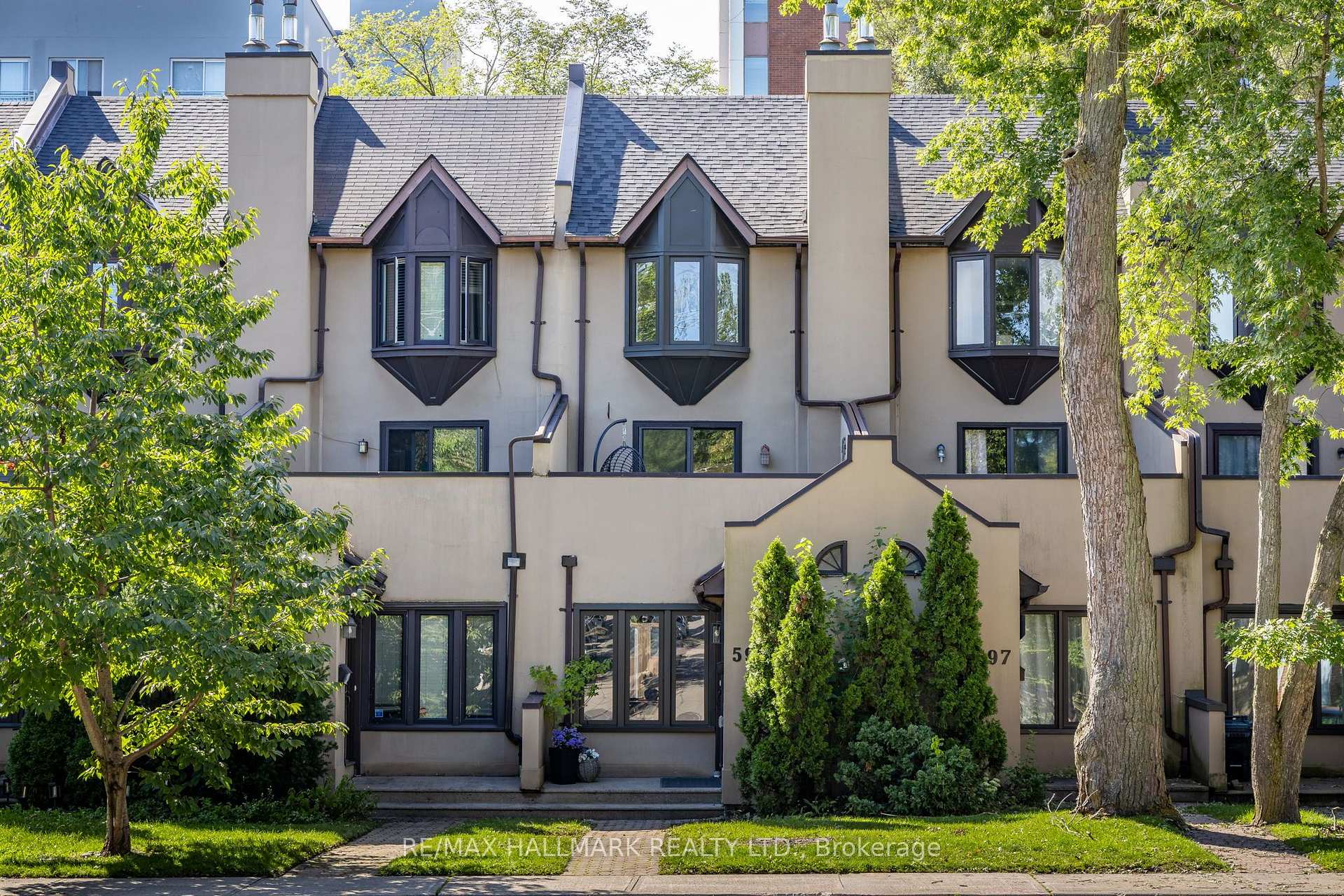 599 Roehampton Avenue, Toronto, ON M4P 1S7
