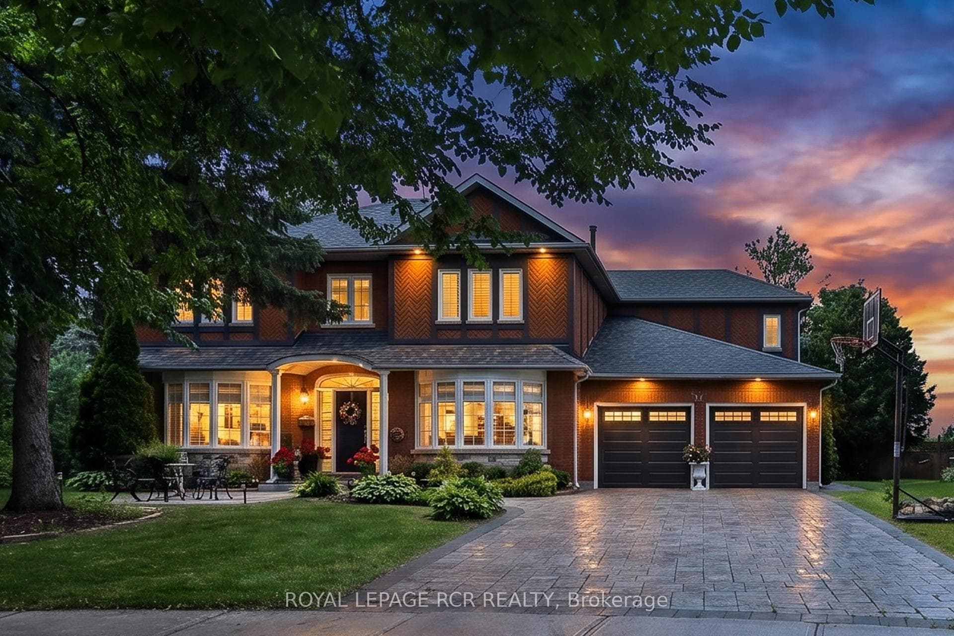 713 Exceller Circle, Newmarket, ON L3X 1P4