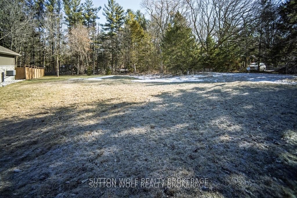 361 Park Street, Strathroy-Caradoc, ON N7G 3H5