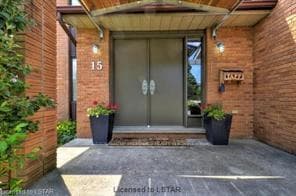 15 WALMER, London North, ON N6G 4H4