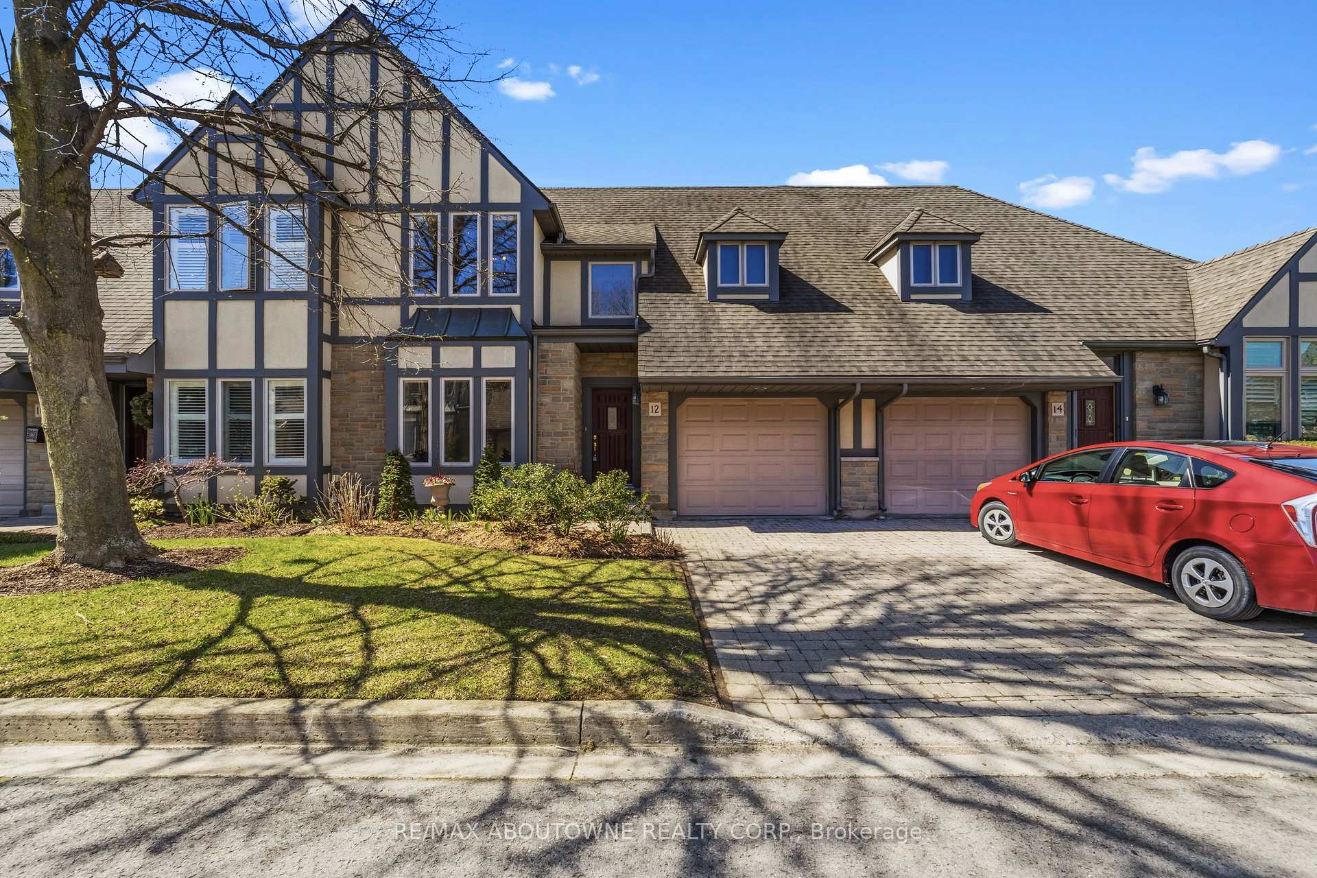 575 Simcoe Street 12, Niagara-on-the-Lake, ON L0S 1J0