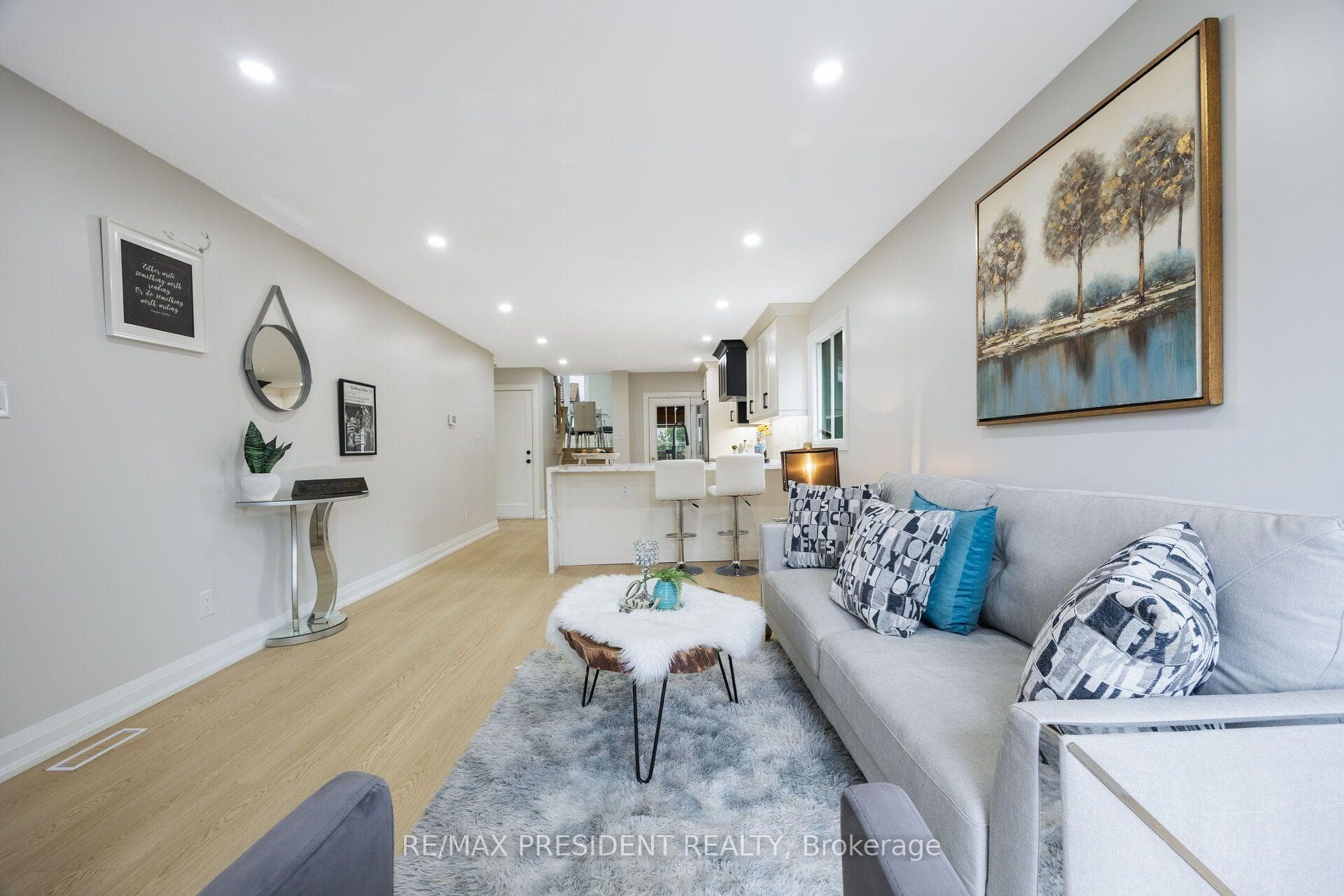 5 Simmons Boulevard, Brampton, ON L6V 3V3