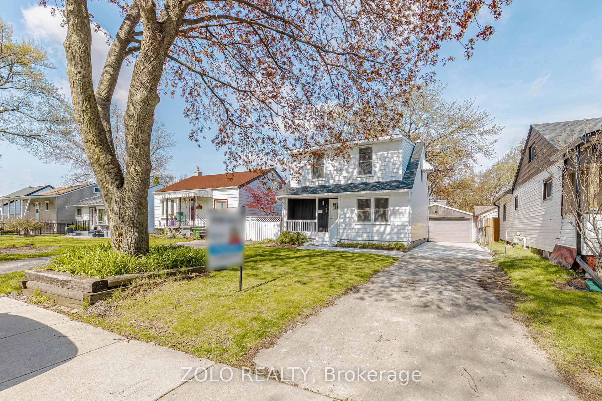 283 Ivon Avenue W, Hamilton, ON L8H 5T3