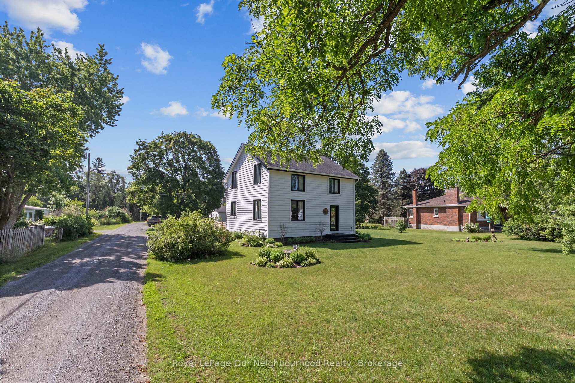 15 Community Centre Road 100, Hamilton Township, ON K0K 1C0