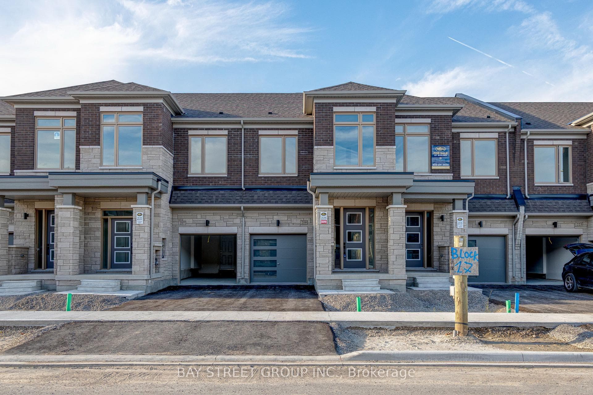 219 Hook Drive, Richmond Hill, ON L4S 2P3