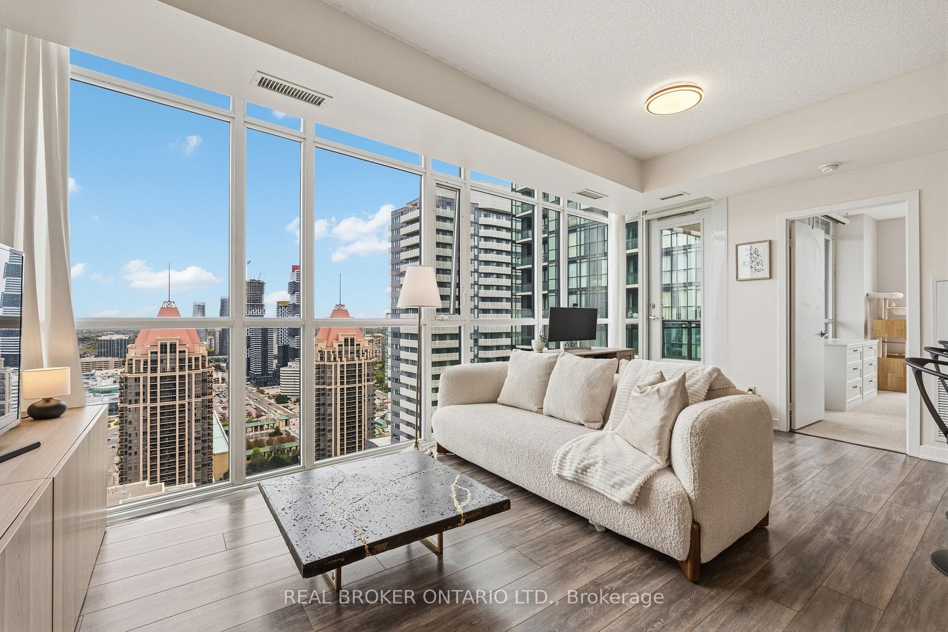 4099 Brickstone Mews 3501, Mississauga, ON L5B 0G2