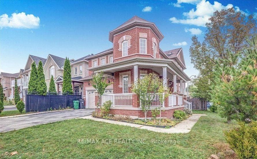 2 Tovey Terrace, Brampton, ON L6R 3E6