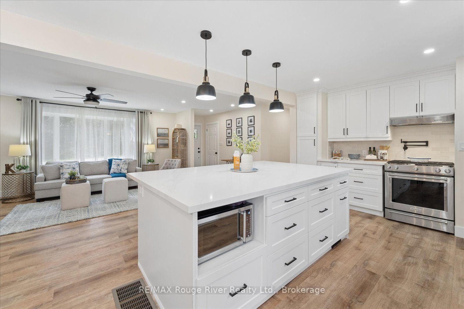 3714 Newtonville Road, Clarington, ON L0A 1J0