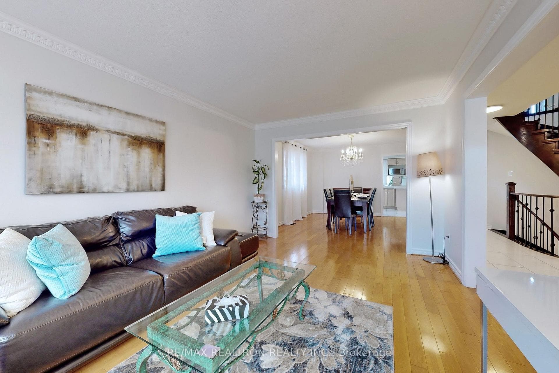 32 Subrisco Avenue Room 4, Richmond Hill, ON L4S 1B2