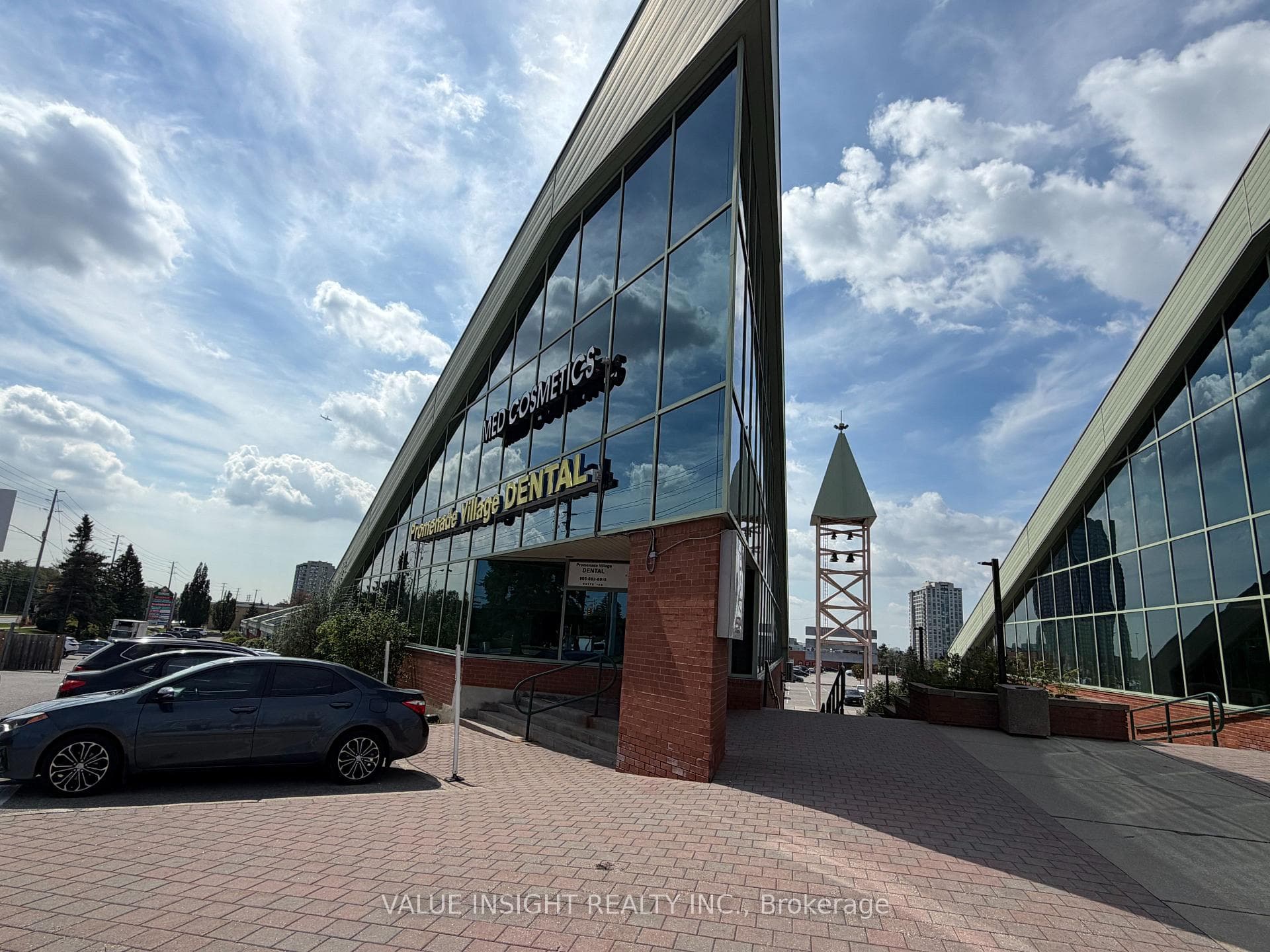 7700 Bathurst Street 111, Vaughan, ON L4J 7Y3