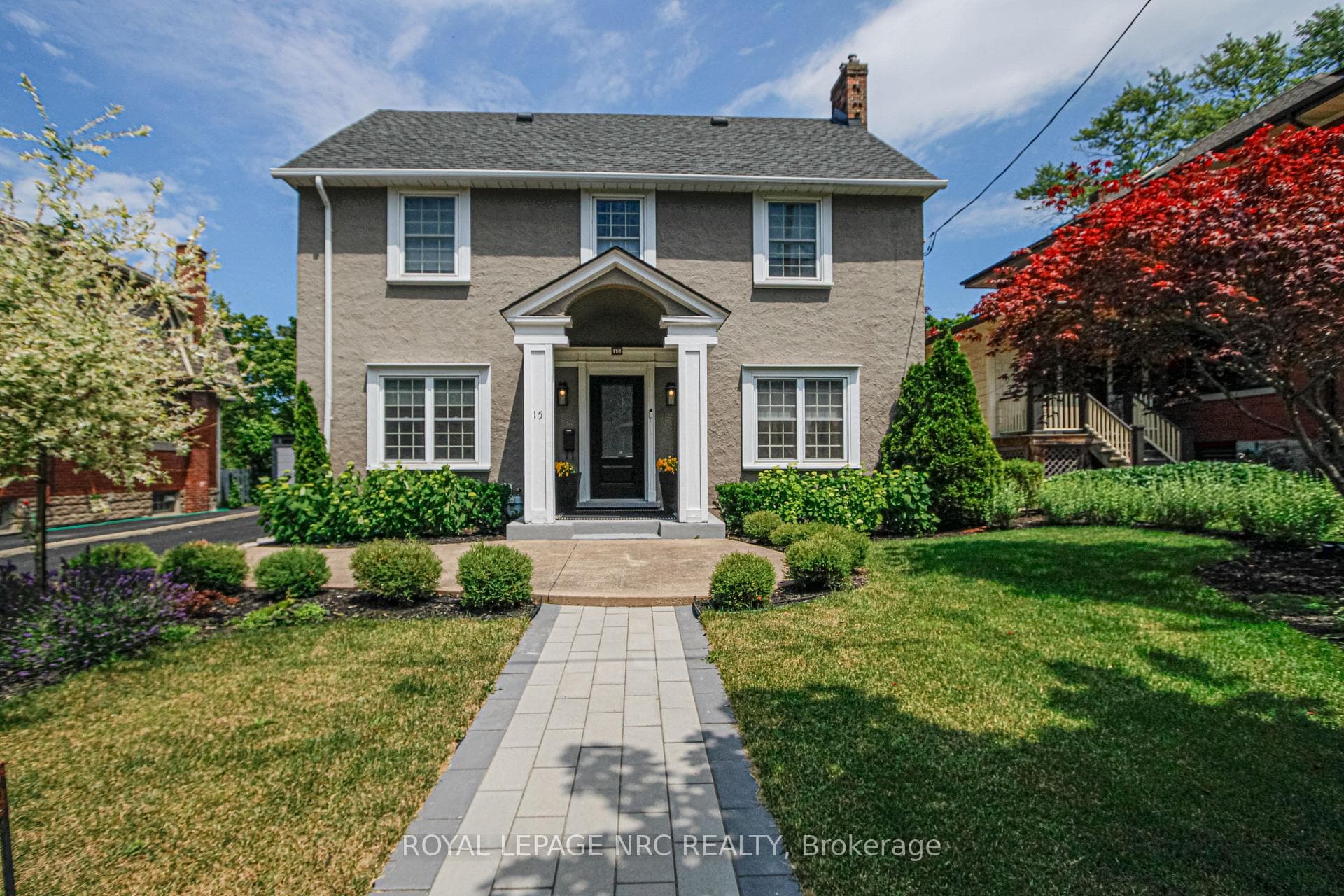 15 South Drive, St. Catharines, ON L2R 4T9