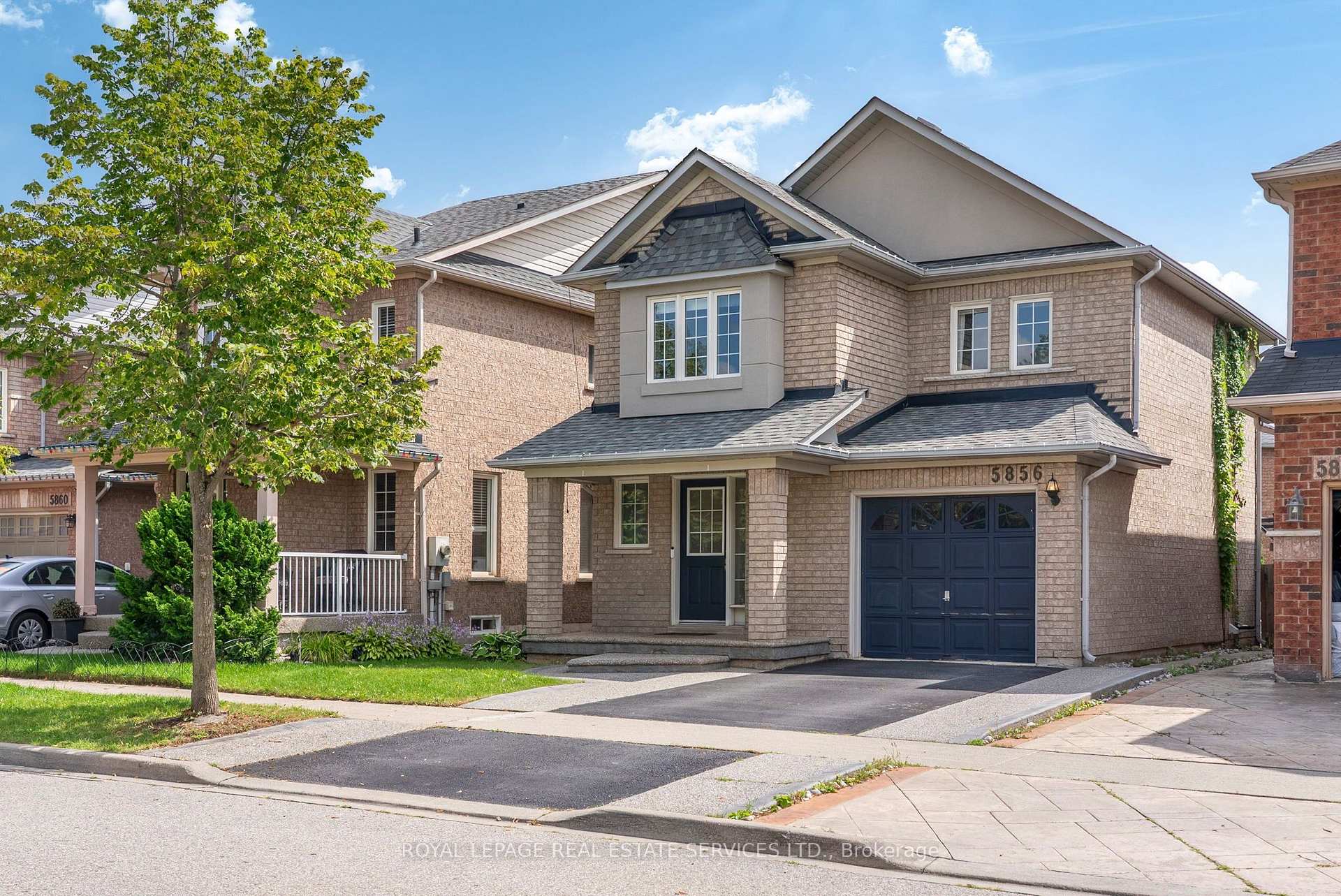 5856 Blue Spruce Avenue, Burlington, ON L7L 7N8